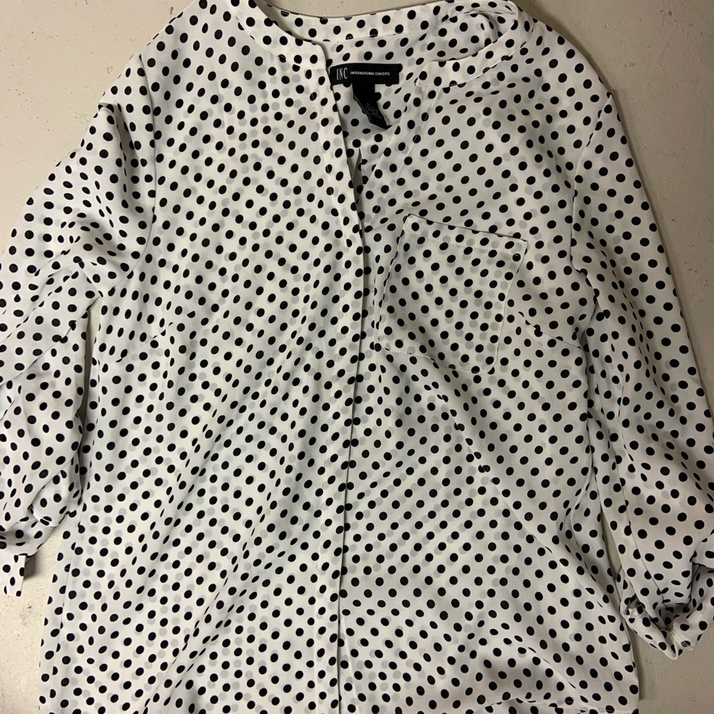 LIKE NEW BLOUSE